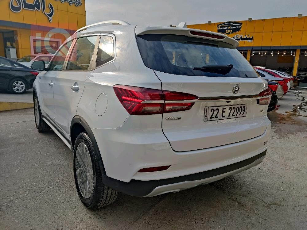 ئێم جی RX5